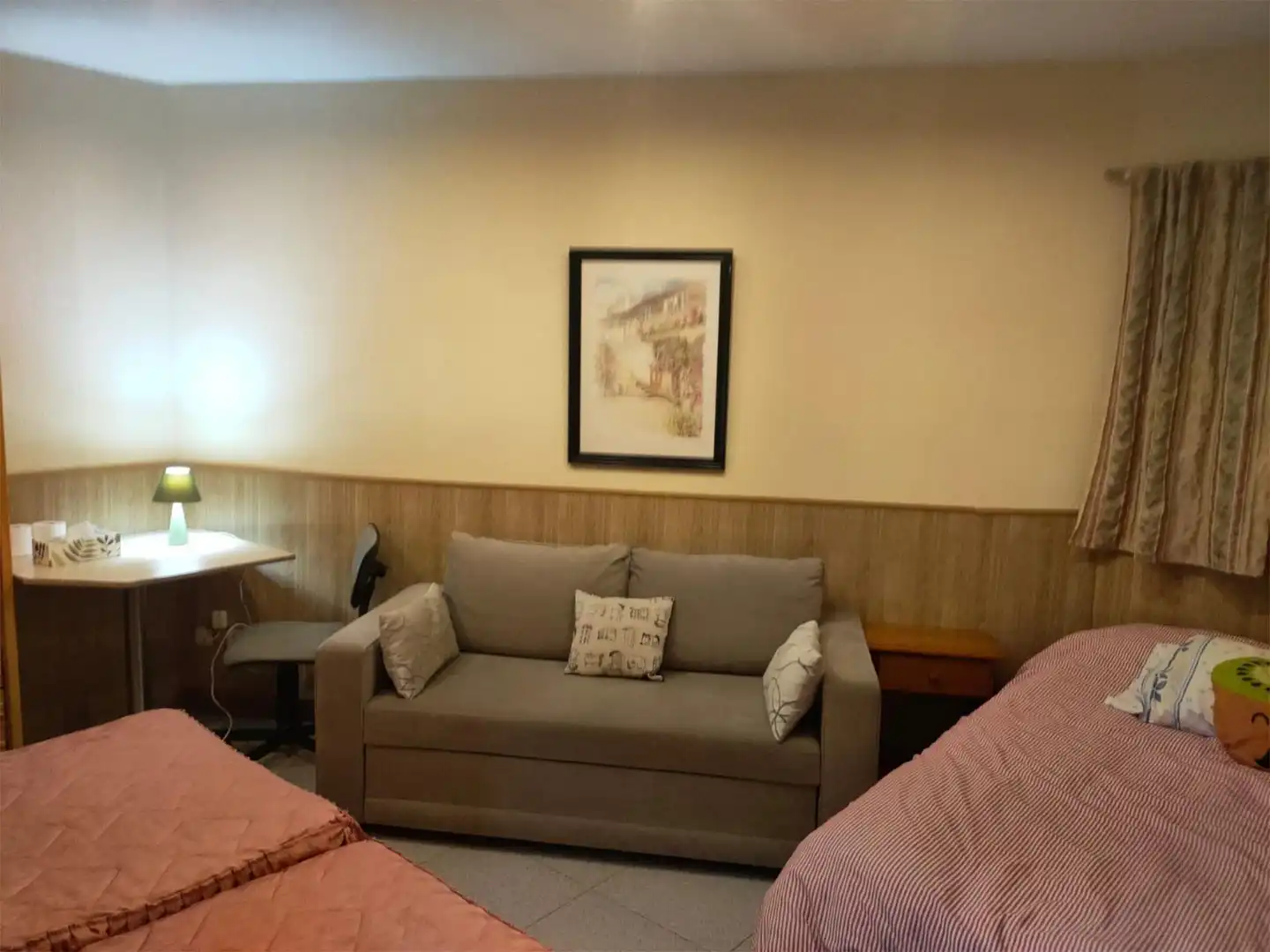 Wohnzimmer von Erdgeschoss zur untervermieten in Madrid mit Heizung, Parkett und Möbliert