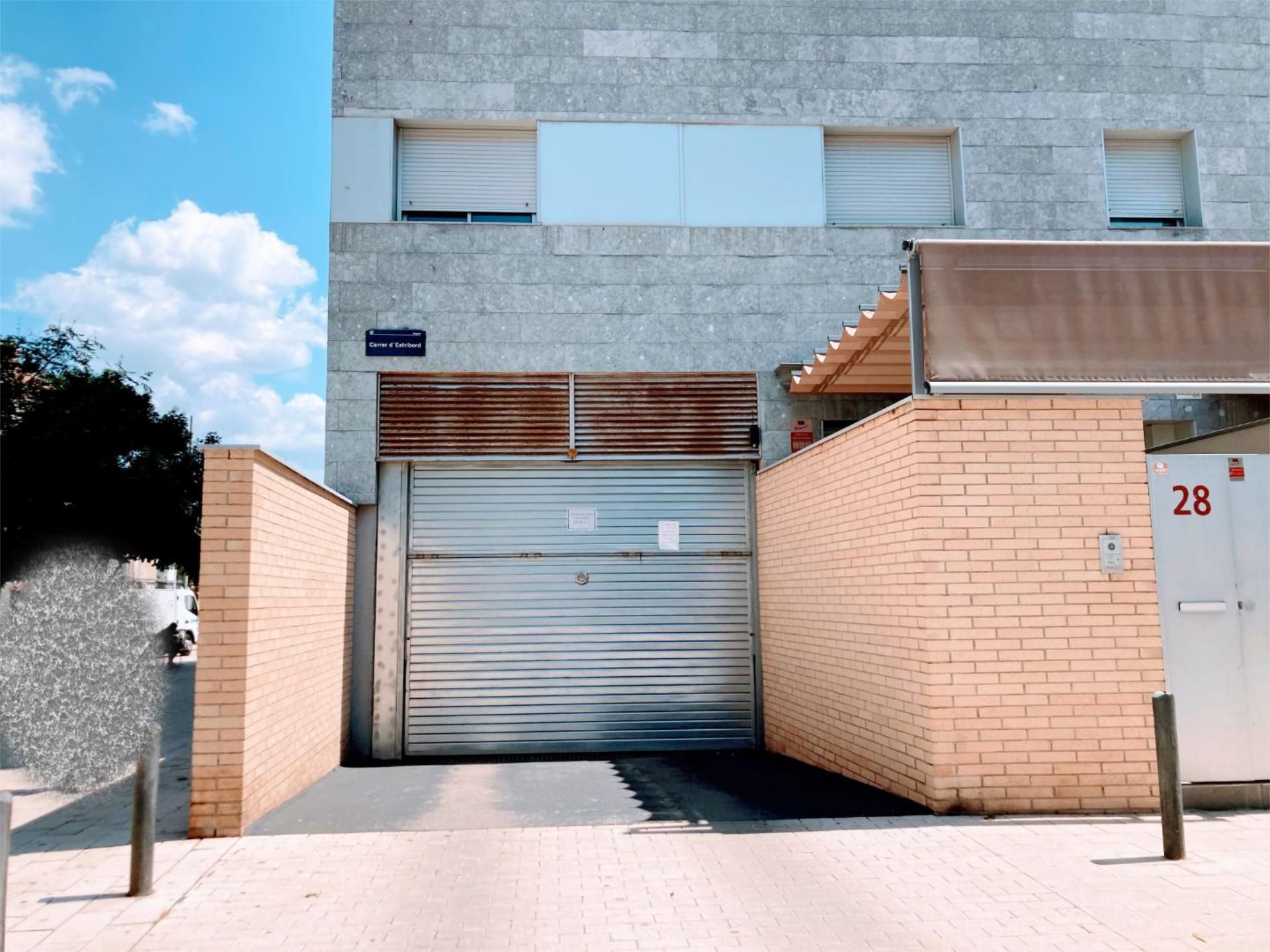 Vista exterior de Garaje de alquiler en Badalona