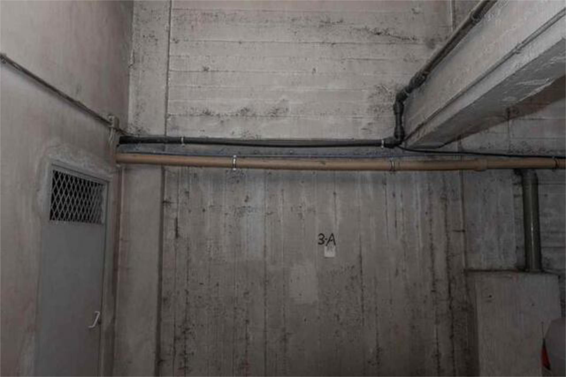 Garage to rent in Navia