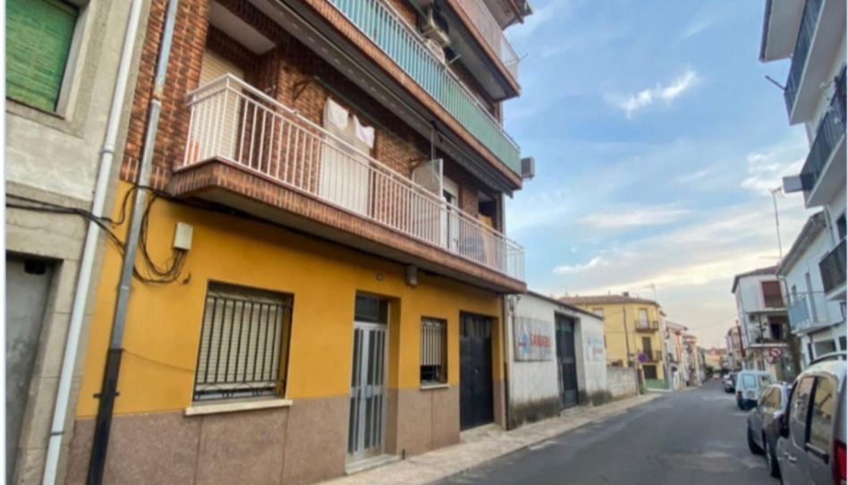 Piso en venta en Calle Santa Teresa, 44, Candeleda, Ávila - imagen 1 Foto 1 de Piso en venta en Calle Santa Teresa, 44, Candeleda, Ávila