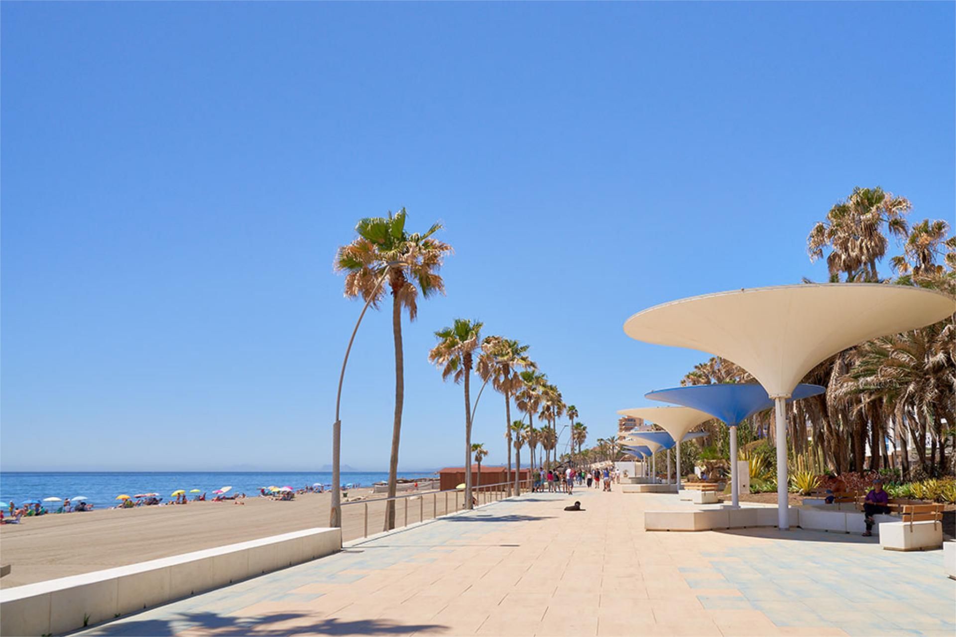 Vista exterior de Garatge de lloguer en Estepona