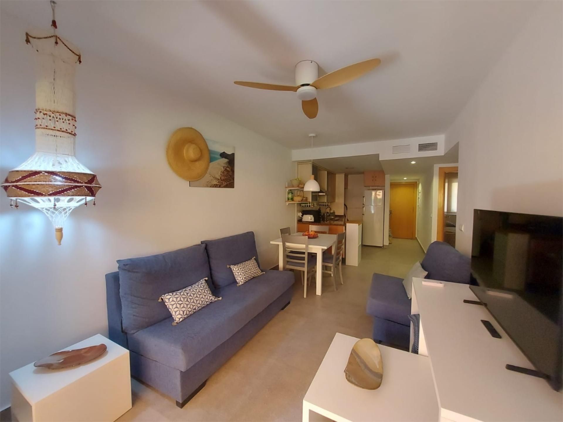 Sala de estar de Piso de alquiler en Vera con Aire acondicionado, Terraza y Piscina