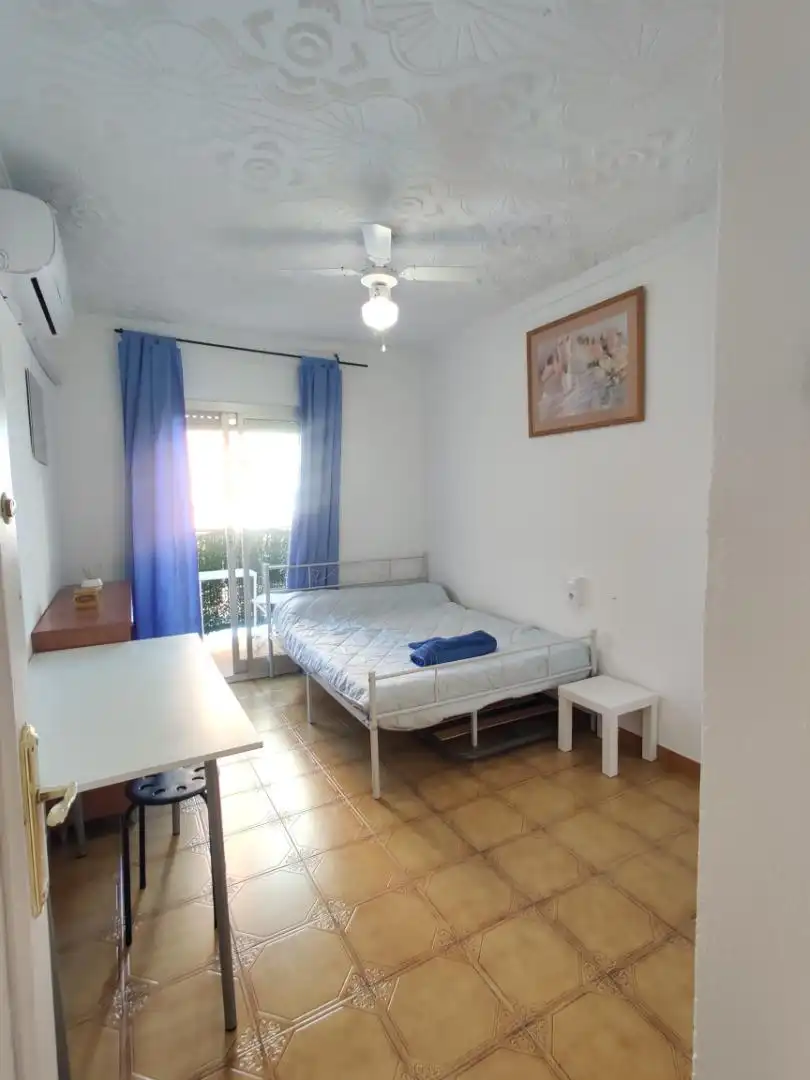 Habitació a Calle de la Virgen del Socorro, 62, Raval Roig - Virgen del Socorro Habitació a Calle de la Virgen del Socorro, 62, Raval Roig - Virgen del Socorro