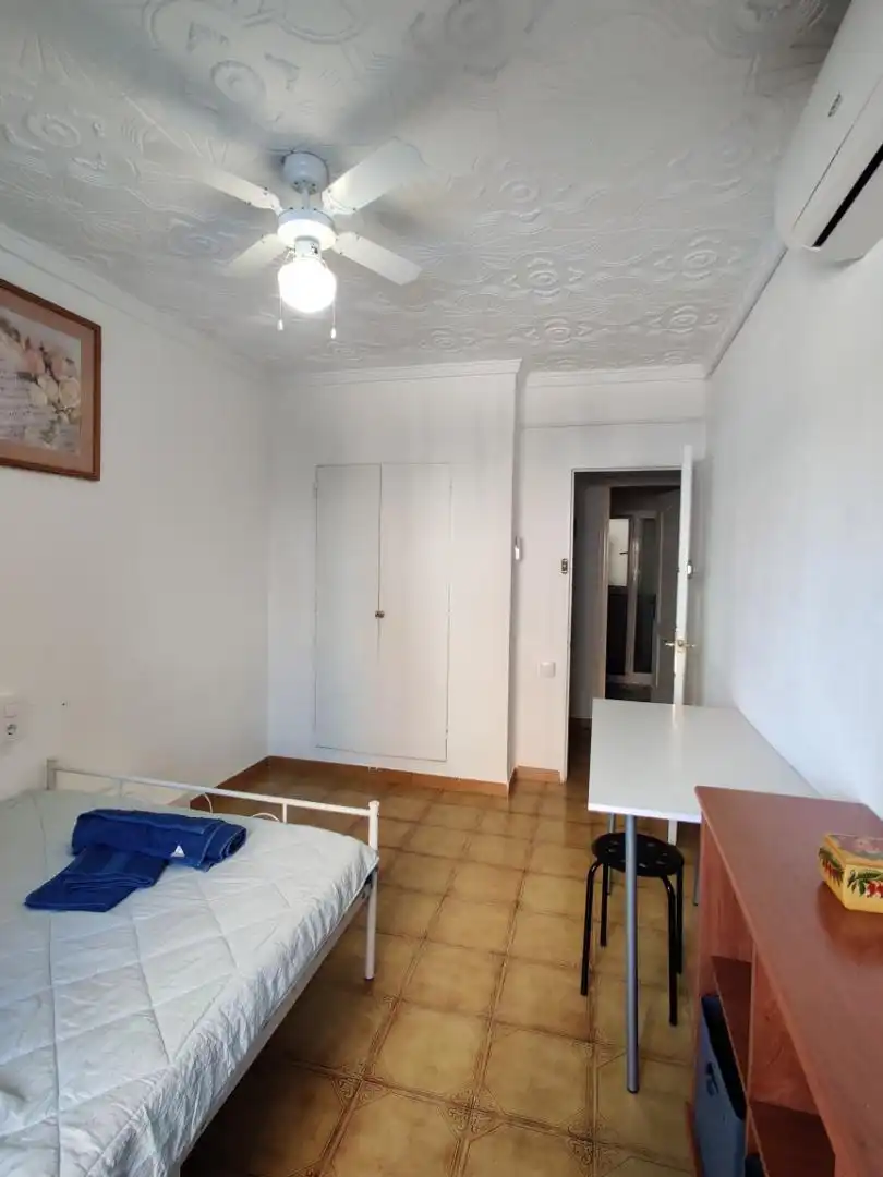 Habitació a Calle de la Virgen del Socorro, 62, Raval Roig - Virgen del Socorro Habitació a Calle de la Virgen del Socorro, 62, Raval Roig - Virgen del Socorro