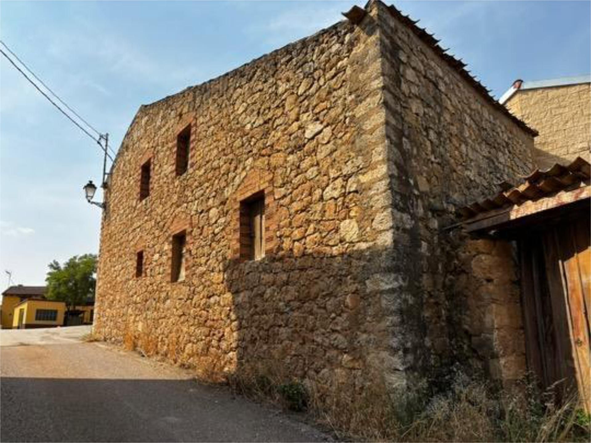 Exterior view of House or chalet for sale in Velamazán
