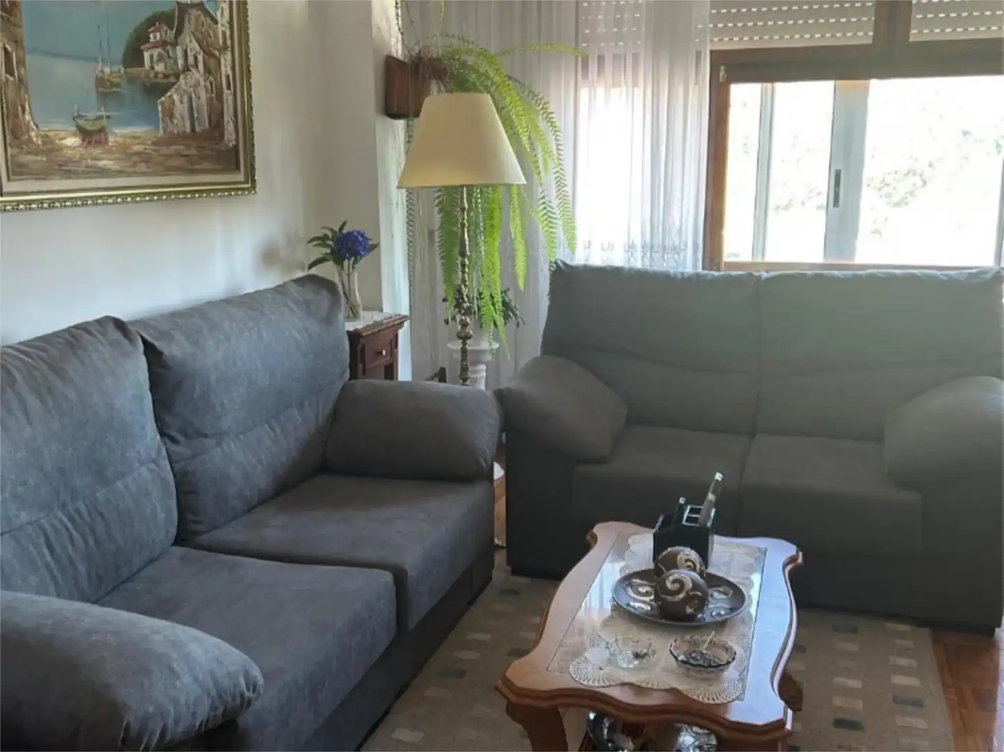 Sala d'estar de Pis en venda en Trabada amb Calefacció, Parquet i Traster