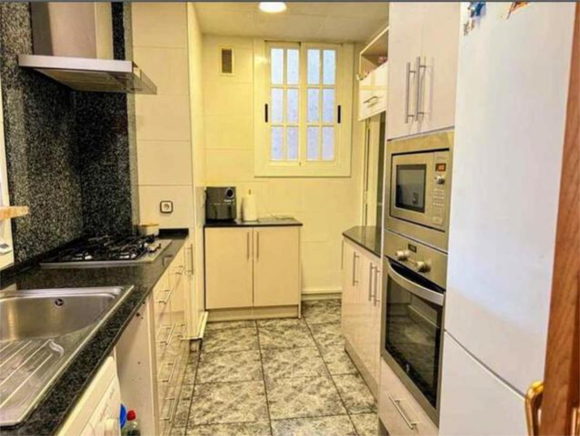 Apartament en venda a La Marina del Port Cuina de Apartament en venda en Barcelona Capital amb Calefacció i Terrassa