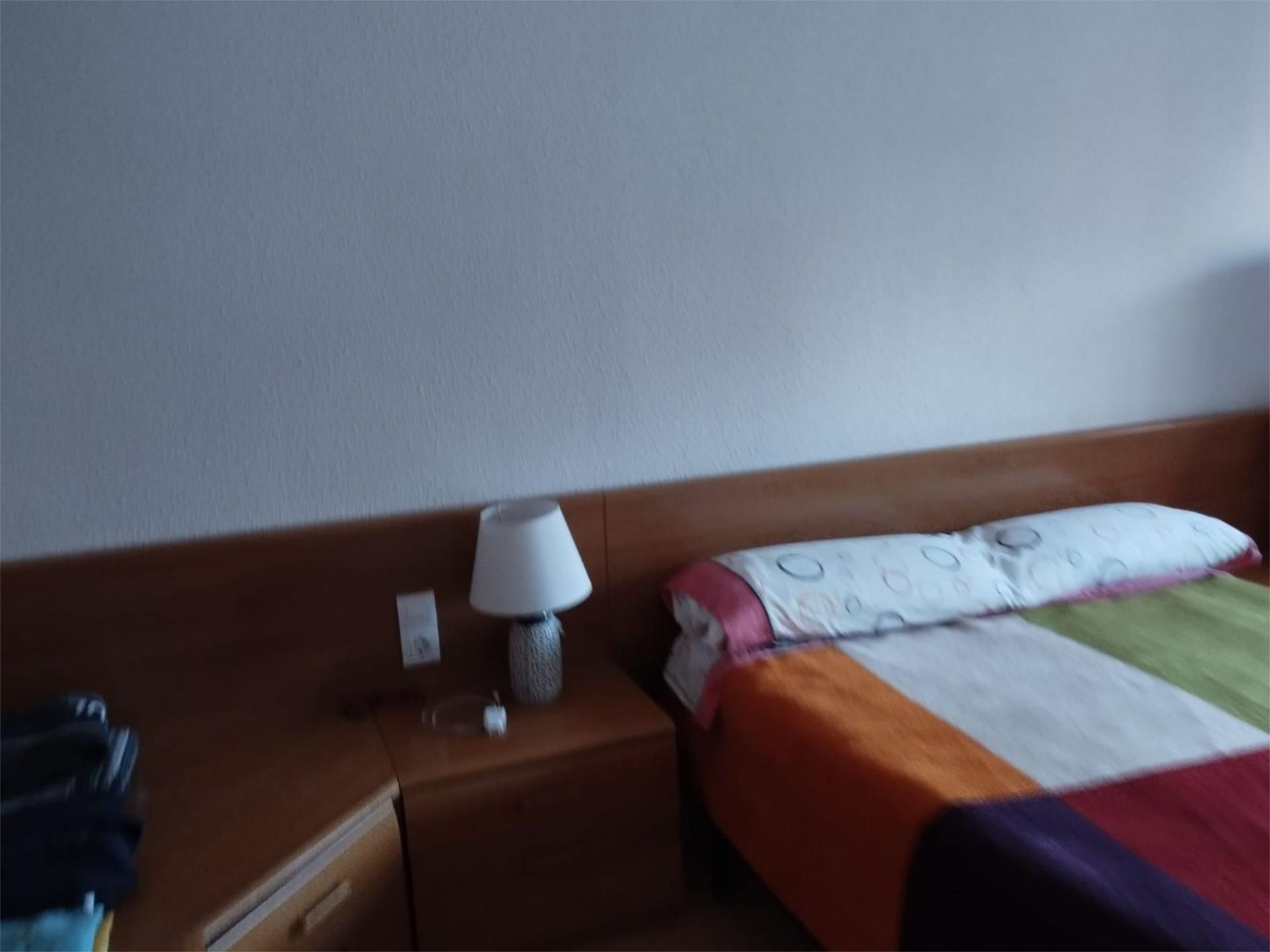 Dormitori de Apartament de lloguer en Ávila Capital amb Calefacció, Parquet i Moblat
