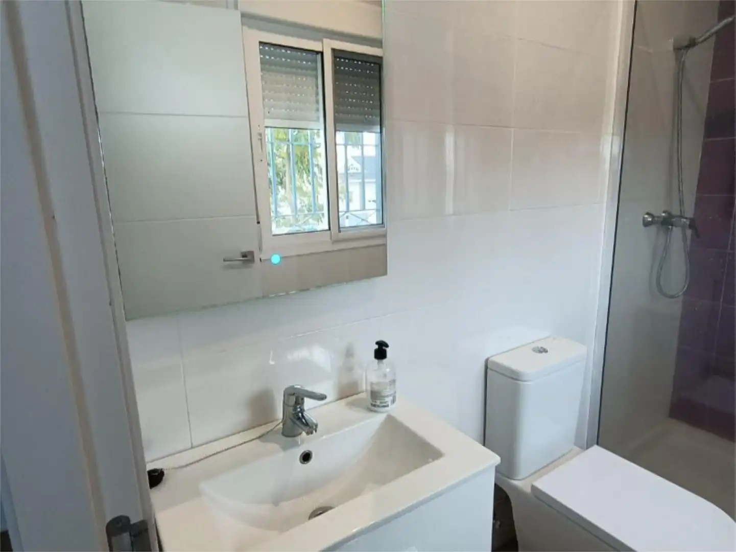 Flat for rent in Calle Doetsch, 6, Punta Umbría Bathroom of Flat for rent in Punta Umbría with Private garden, Terrace and Swimming Pool