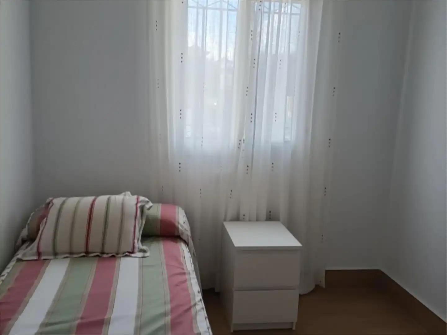 Flat for rent in Calle Doetsch, 6, Punta Umbría Bedroom of Flat for rent in Punta Umbría with Private garden, Terrace and Swimming Pool