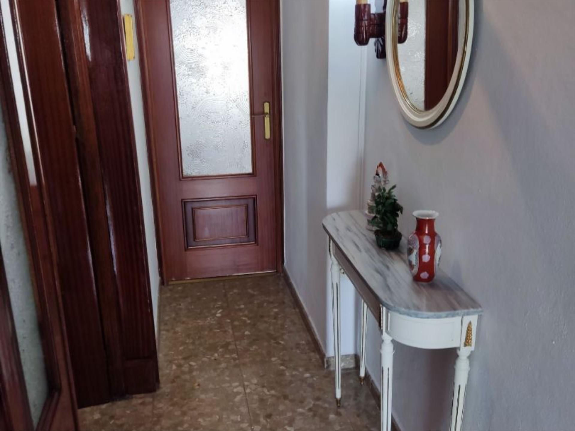 Flat to rent in  Sevilla Capital  with Air Conditioner, Terrace and Furnished
