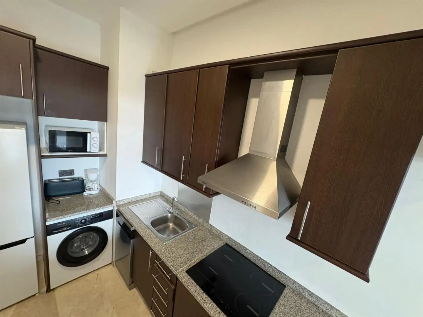 Loft zum Verkauf in Calle Laguna del Marquesado, 11, Villaverde Alto Küche von Loft zum Verkauf in Madrid mit Klimaanlage, Heizung und Möbliert