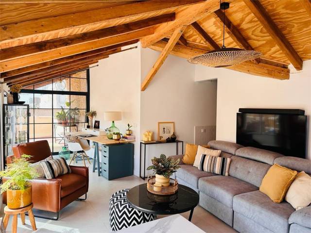 Ático en Alquiler en Calle Salvago, 4 en Centro Histórico