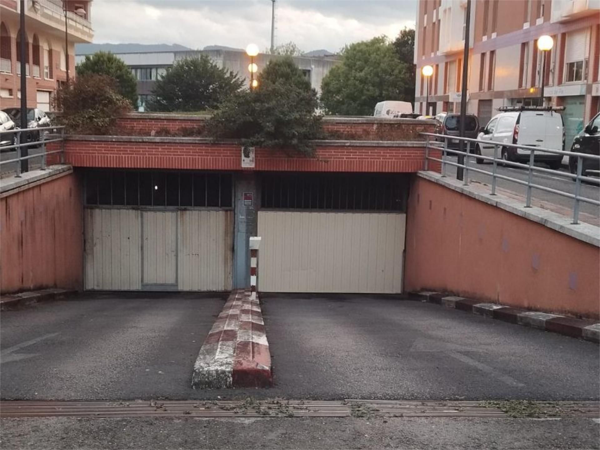 Parking of Garage to rent in Castro-Urdiales