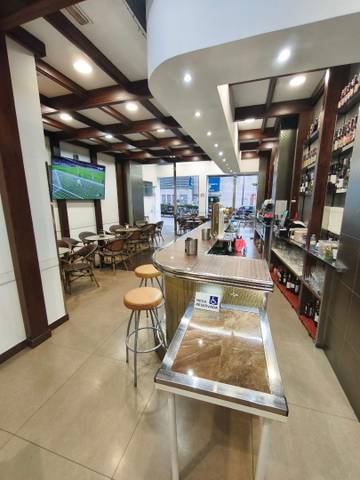 Local comercial en Alquiler en Avenida de Santander, Nº10 en Salesas - Foncalada - Campoamor