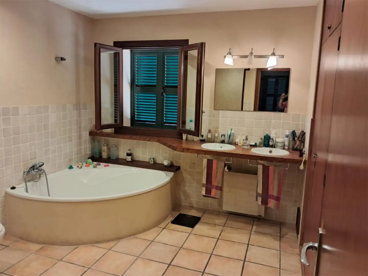 Flat for sale in Carrer de les Vinyes, 9, Son Serra - Sa Vileta Bathroom of Flat for sale in Palma de Mallorca with Air Conditioner, Private garden and Terrace