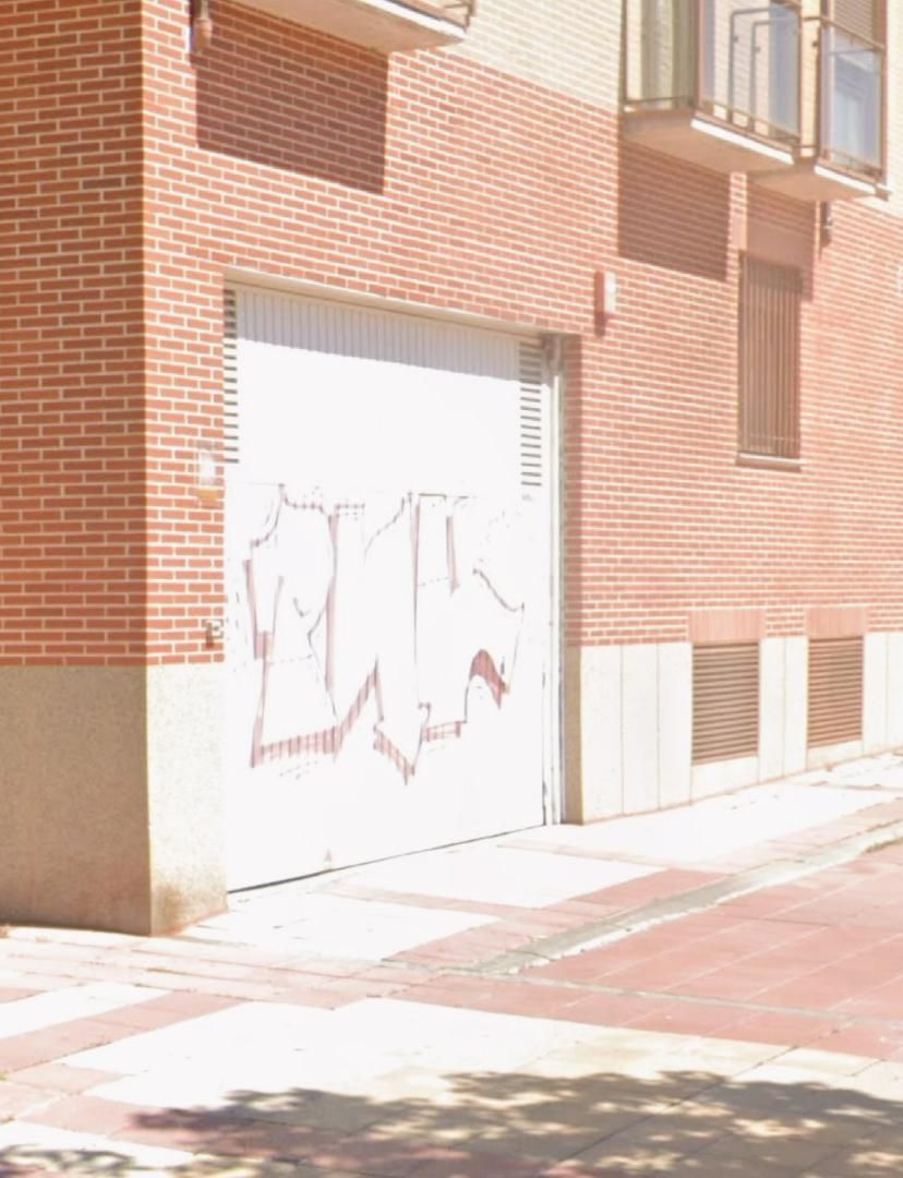 Exterior view of Garage to rent in Salamanca Capital
