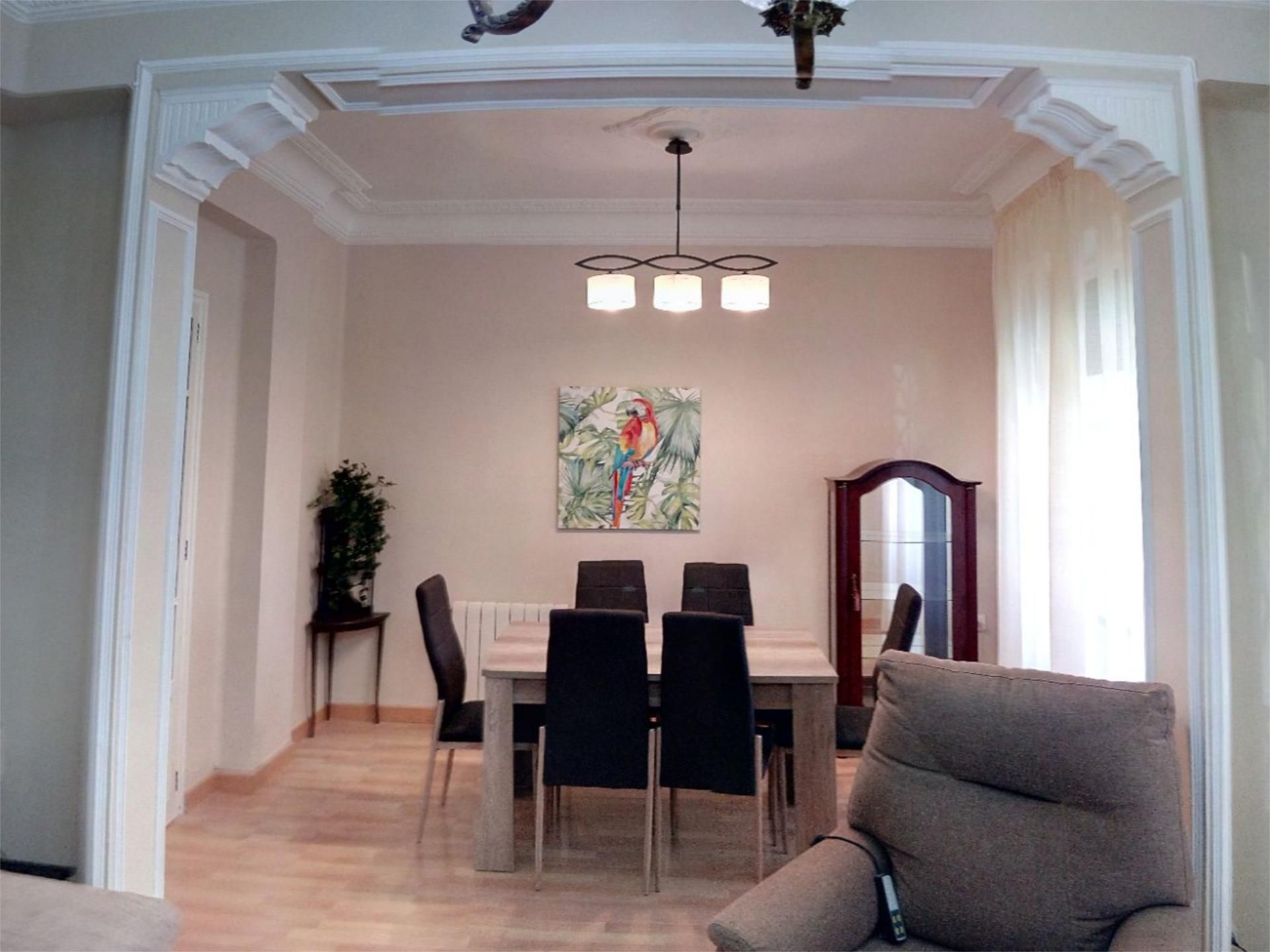 Comedor de Planta baja de alquiler en Castellón de la Plana / Castelló de la Plana con Calefacción y Amueblado