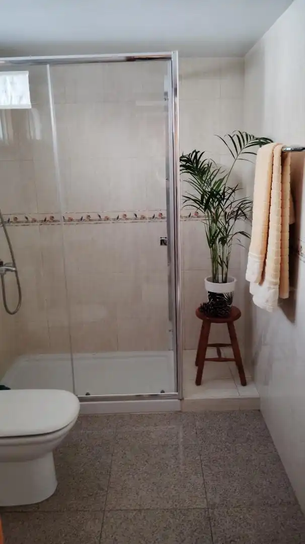 Apartamento de alquiler en Avenida de Bonn, 30, Playa del Inglés Baño de Apartamento de alquiler en San Bartolomé de Tirajana con Terraza y Piscina