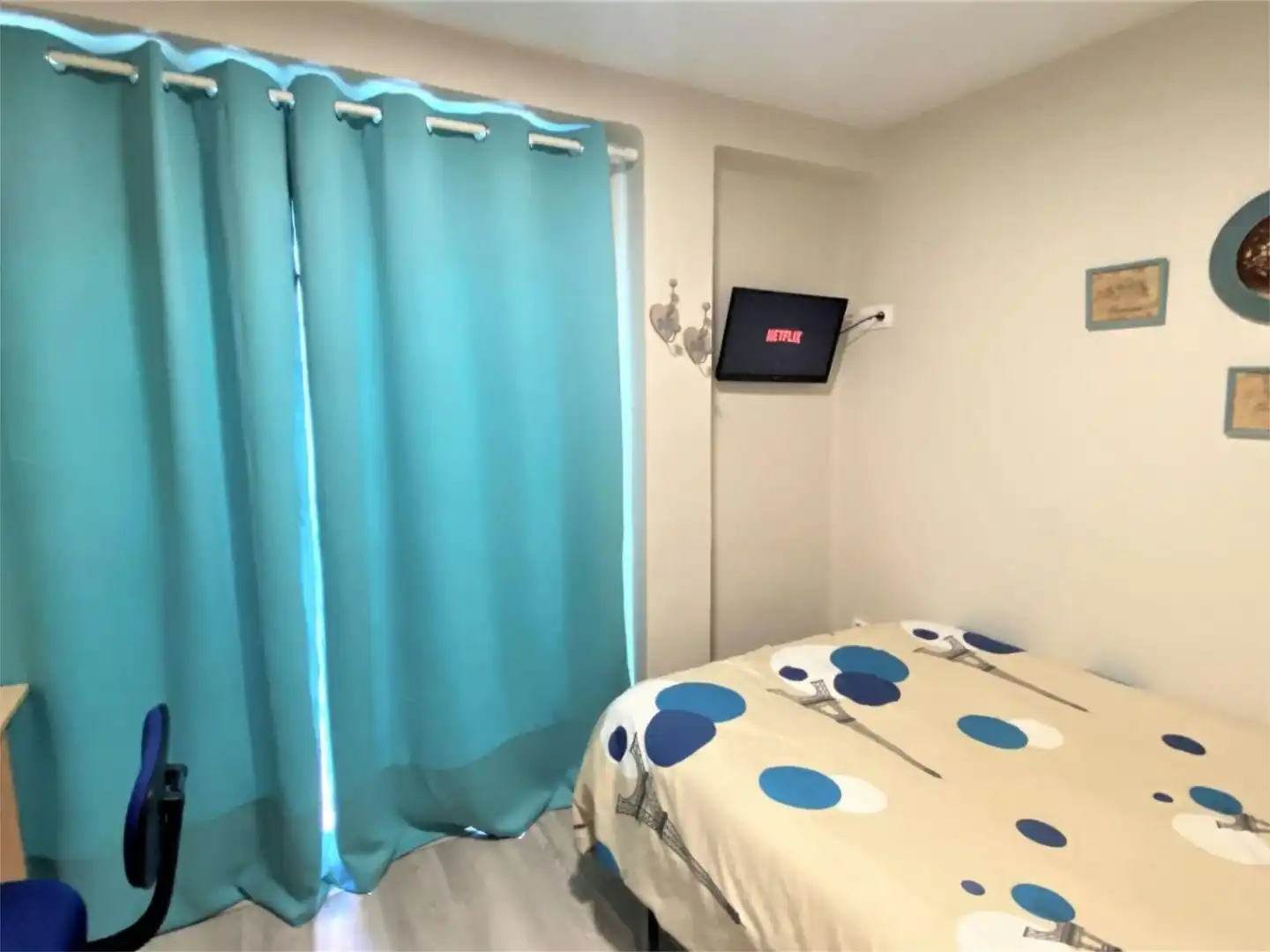 Habitación de Piso para compartir en Granada con Calefacción, Parquet y Terraza