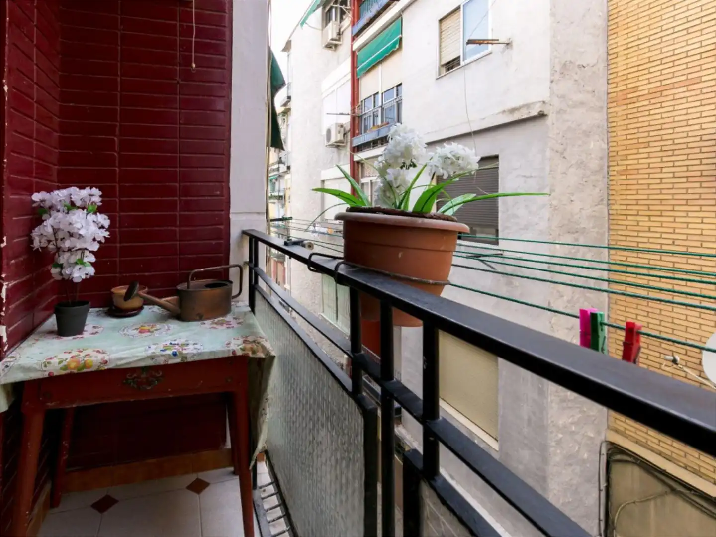 Terraza de Piso para compartir en Granada con Calefacción, Parquet y Terraza