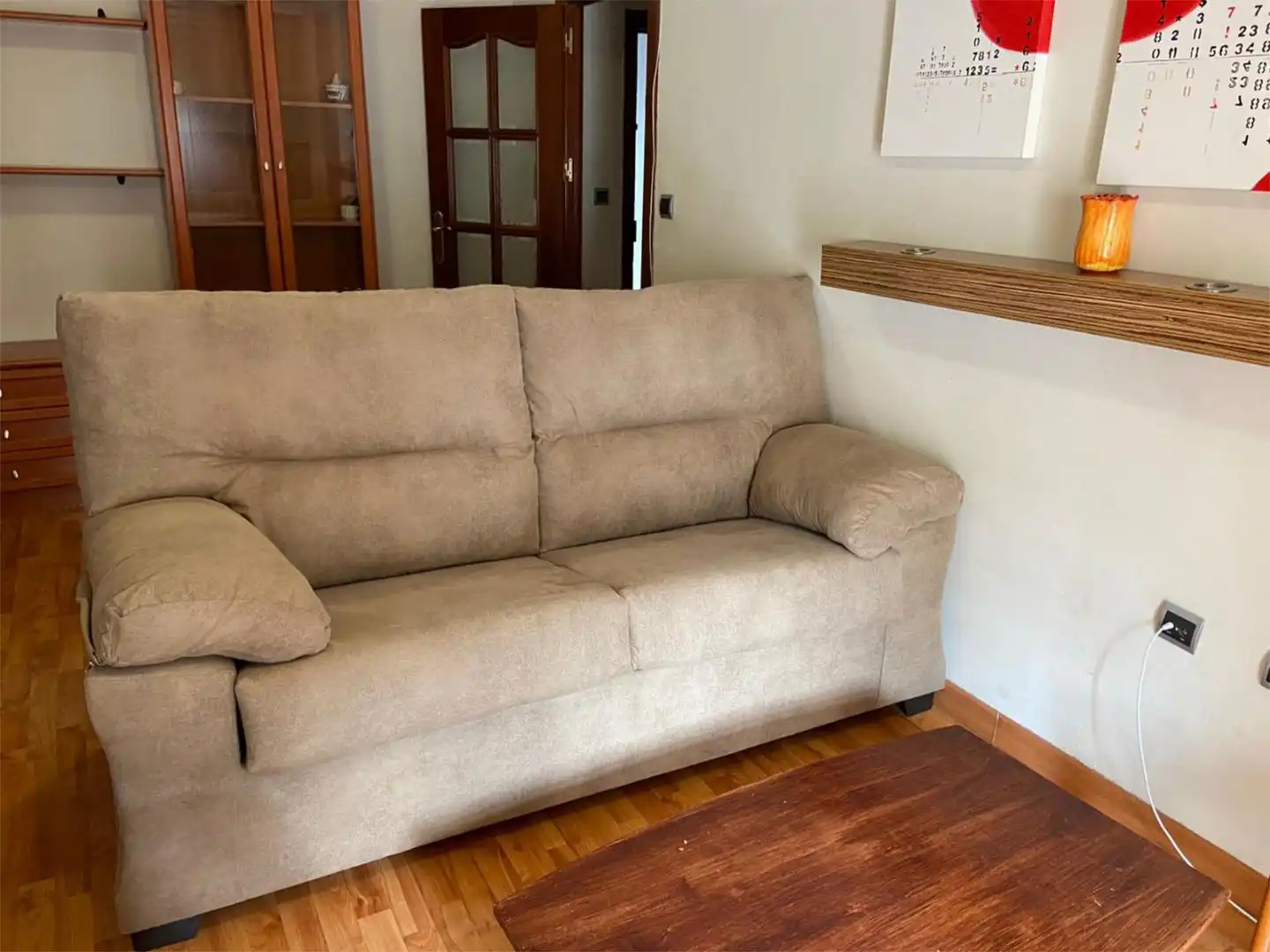 Wohnzimmer von Wohnung zur untervermieten in Granada mit Heizung, Privatgarten und Parkett
