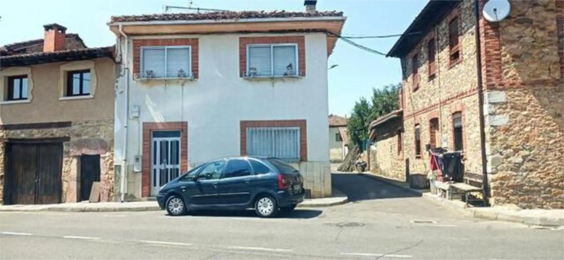 Vista exterior de Casa o xalet en venda en La Vecilla amb Traster i Moblat