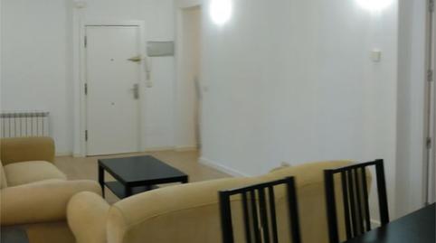 Foto 3 de Piso en venta en Calle de la Reina Mercedes, 6, Pueblo, Madrid