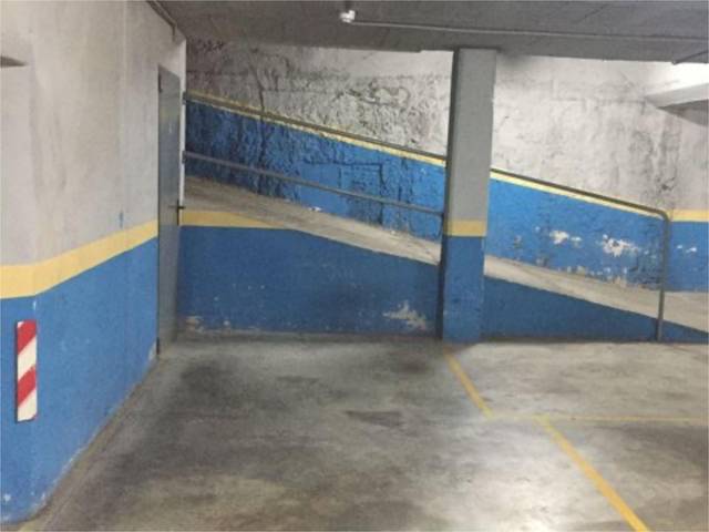 Garaje en Alquiler en Carrer de Llançà, 75 en Collblanc