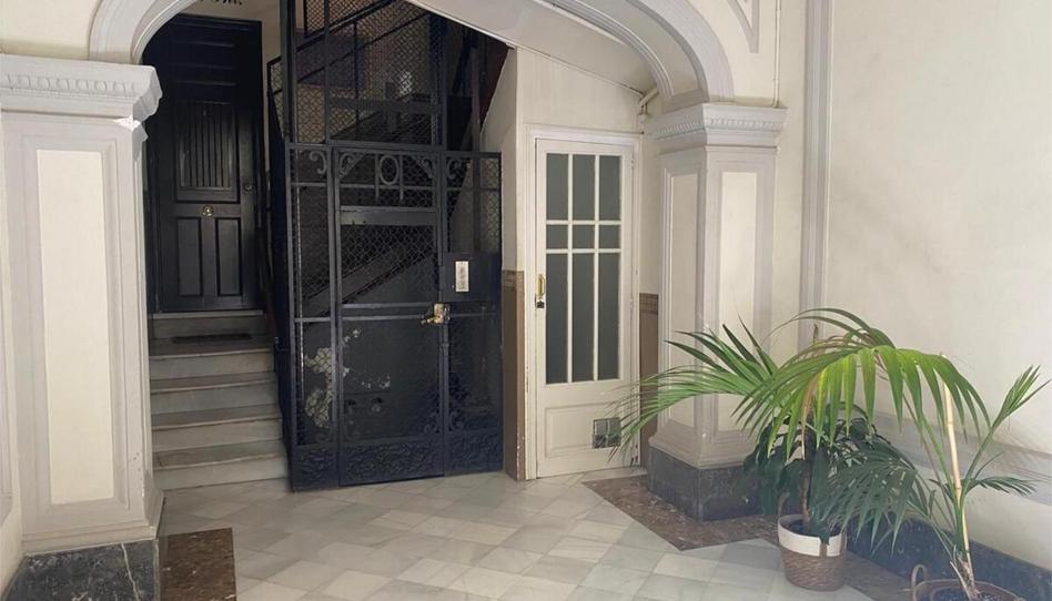 Foto 1 de Piso en venta en Carrer de Nàpols, 21, El Parc i la Llacuna del Poblenou, Barcelona