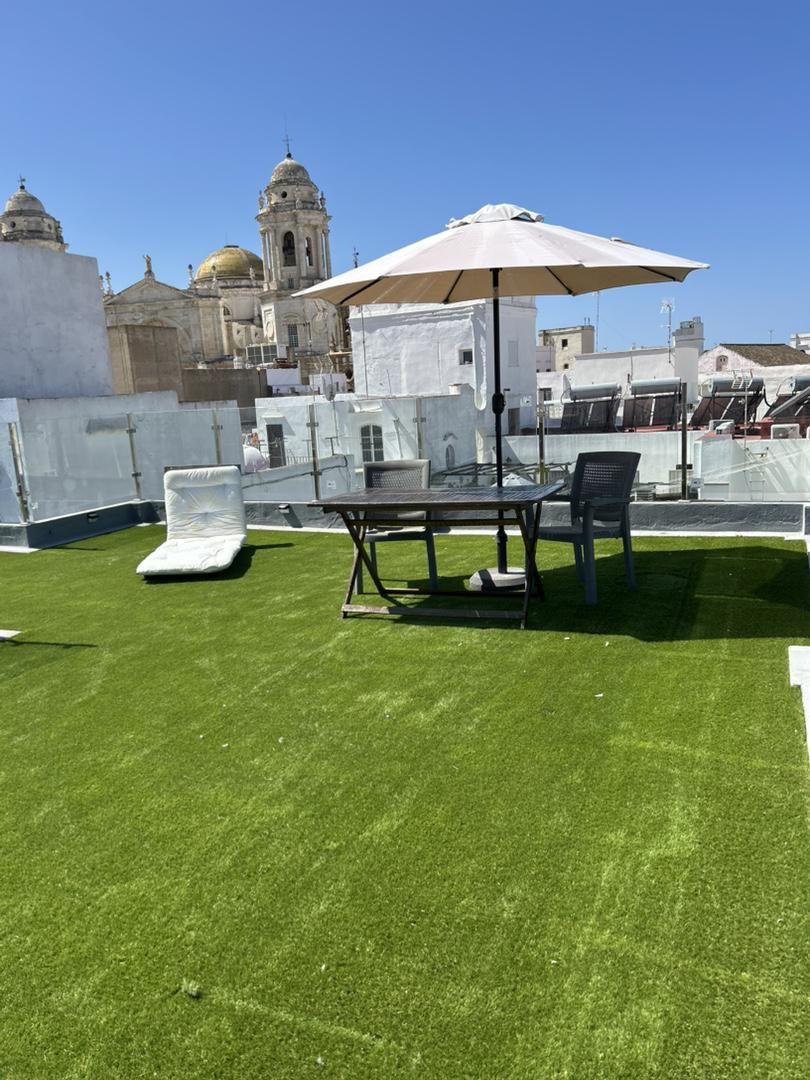 Terrace of Flat to rent in  Cádiz Capital  with Air Conditioner, Private garden and Parquet flooring