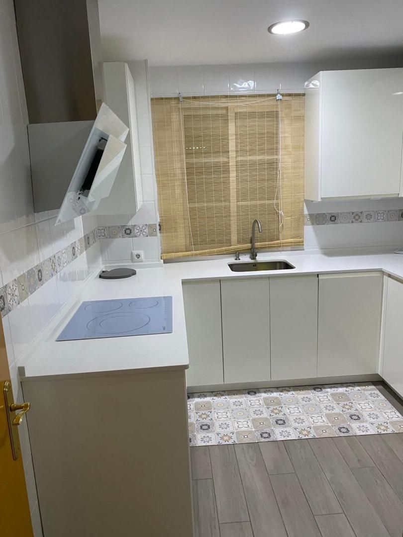 Kitchen of Flat to rent in Arcos de la Frontera  with Air Conditioner, Heating and Furnished