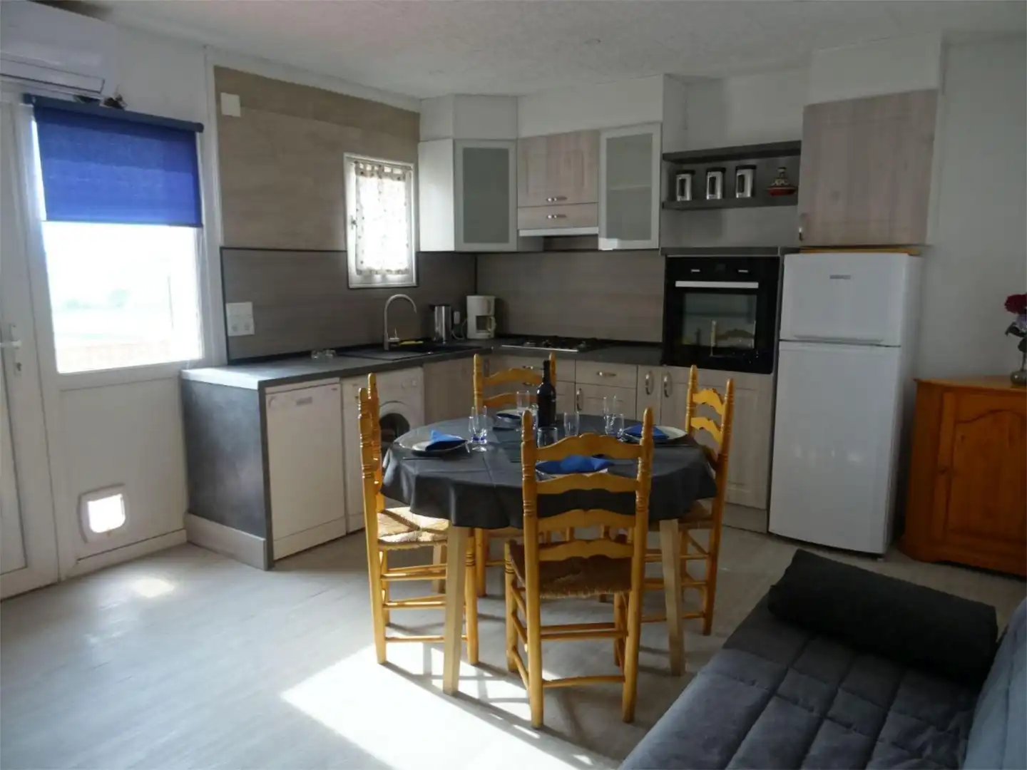Flat for sale in Carrer Tramuntana, 4, Bellcaire d'Empordà Kitchen of Flat for sale in Bellcaire d'Empordà with Air Conditioner, Heating and Terrace