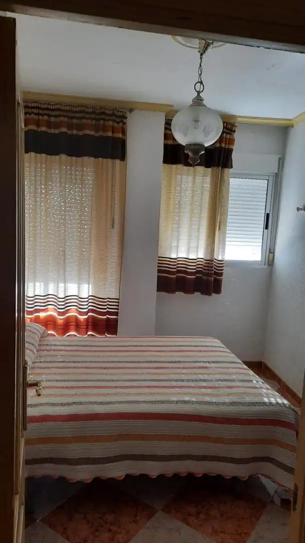 Casa adosada en venta en Calle Baja, 37, Diezma Habitación de Casa adosada en venta en Diezma con Parquet, Terraza y Trastero