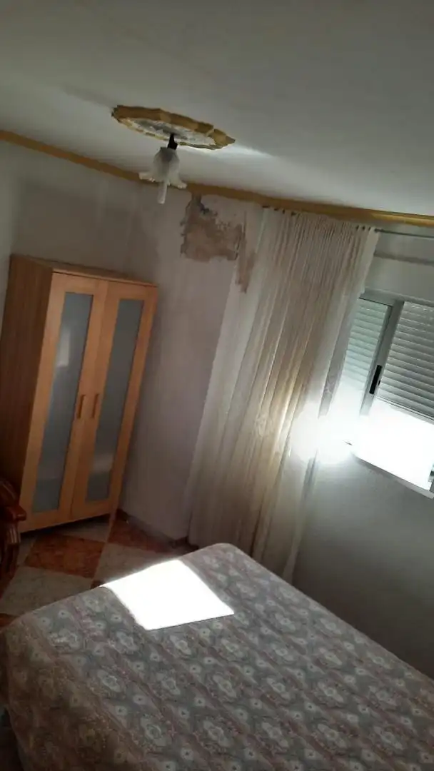 Casa adosada en venta en Calle Baja, 37, Diezma Habitación de Casa adosada en venta en Diezma con Parquet, Terraza y Trastero