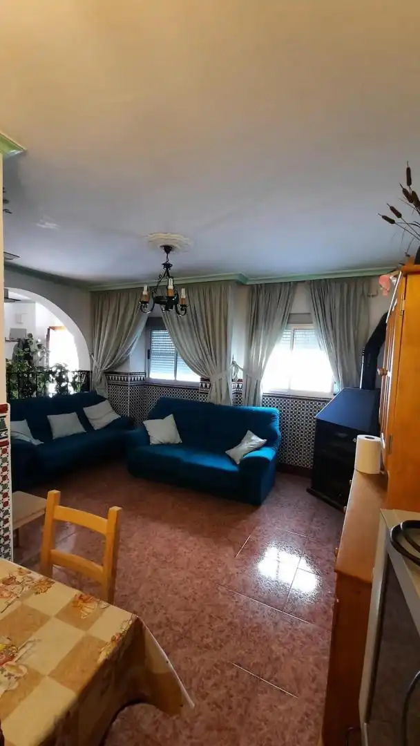 Casa adosada en venta en Calle Baja, 37, Diezma Sala de estar de Casa adosada en venta en Diezma con Parquet, Terraza y Trastero