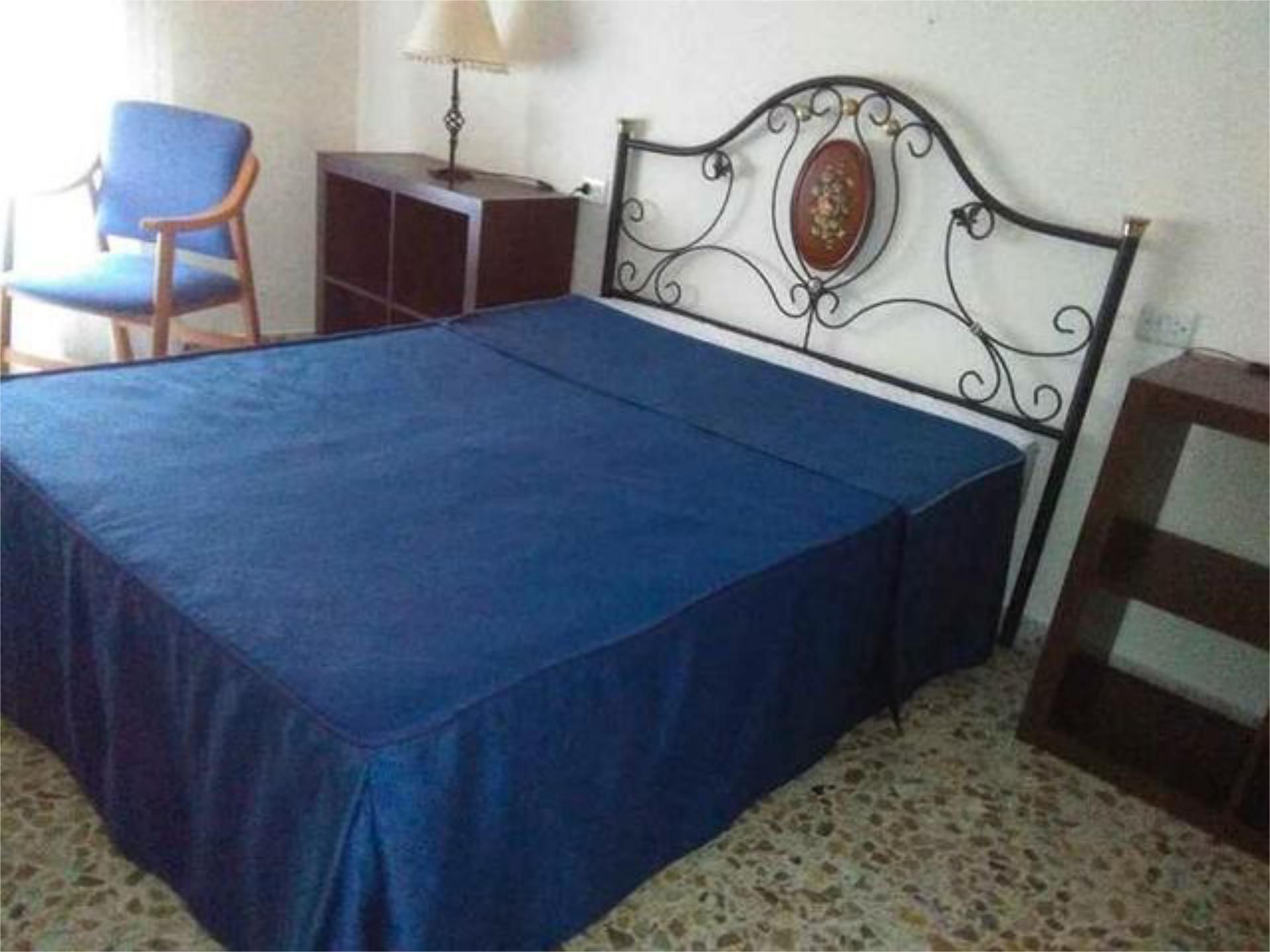 Flat to rent in Baza