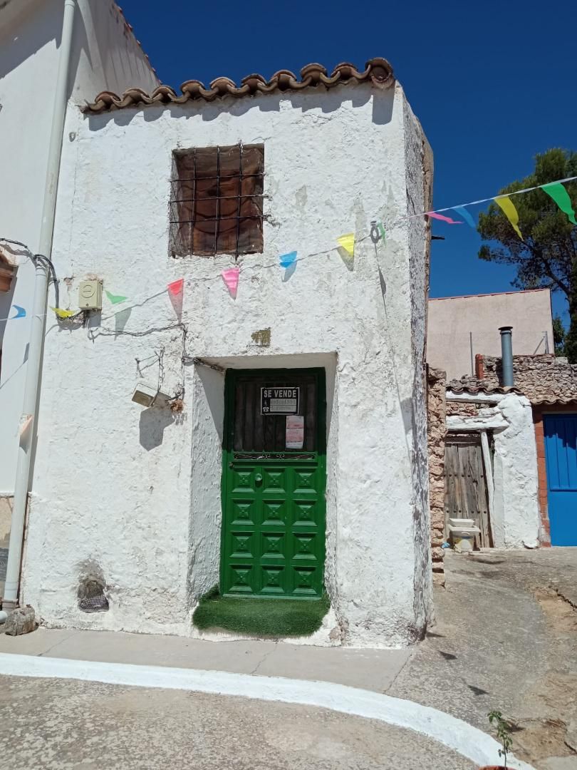 Exterior view of Single-family semi-detached for sale in Campos del Paraíso