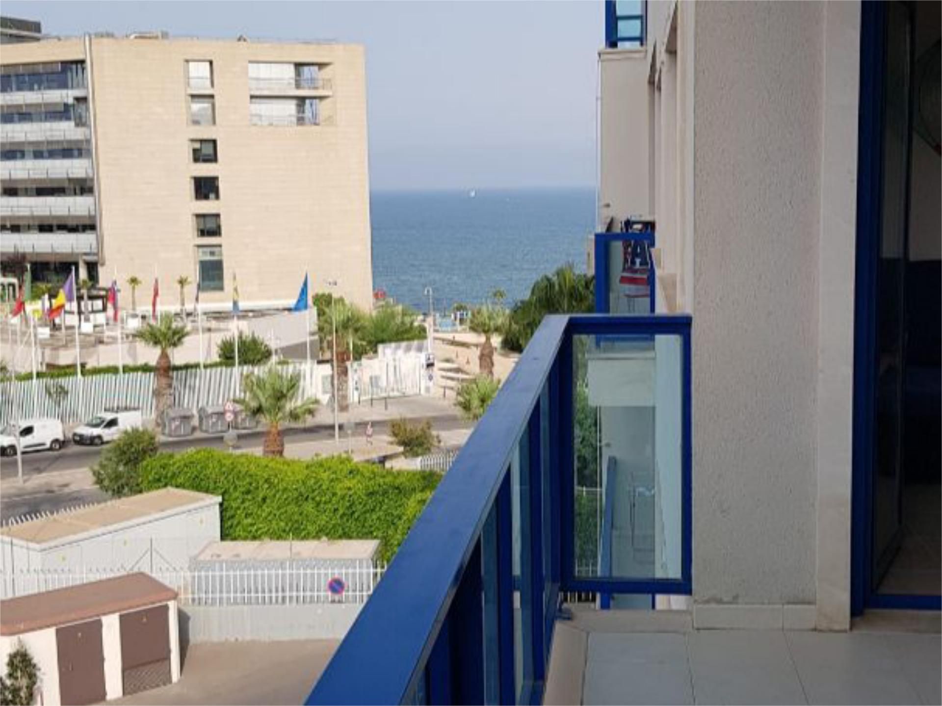 Terrassa de Pis de lloguer en Alicante / Alacant amb Aire condicionat, Calefacció i Piscina
