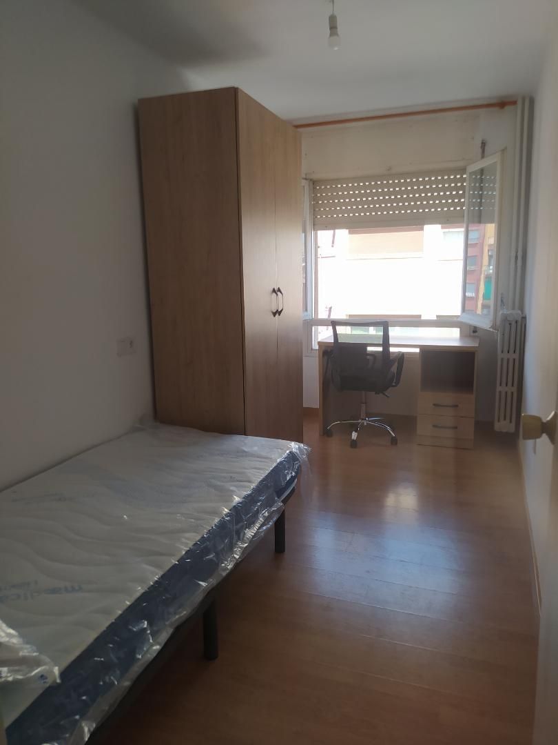 Bedroom of Flat to rent in  Lleida Capital  with Balcony
