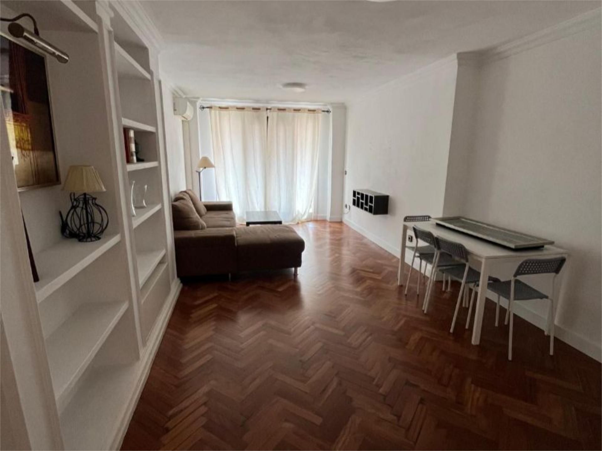 Sala d'estar de Pis de lloguer en Alicante / Alacant amb Aire condicionat, Calefacció i Parquet