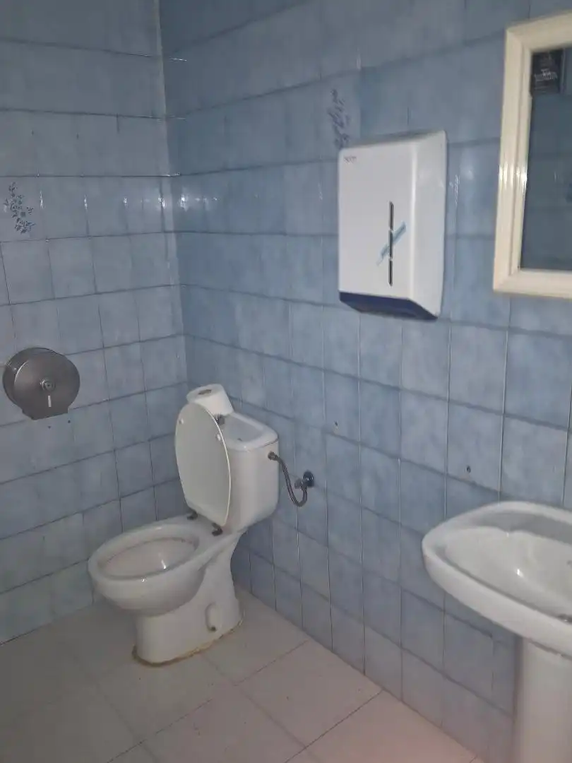 Commercial properties for sale in Calle Joaquina Santander, 51, Centro - Corte Inglés Bathroom of Commercial properties for sale in Talavera de la Reina