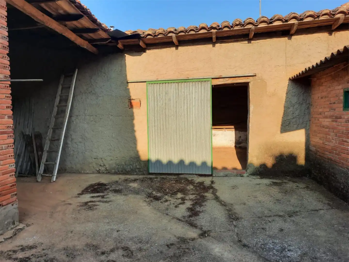 Finca rústica en venda a Calle Principal, 4, Villadangos del Páramo Finca rústica en venda en Villadangos del Páramo amb Forn i Rentadora