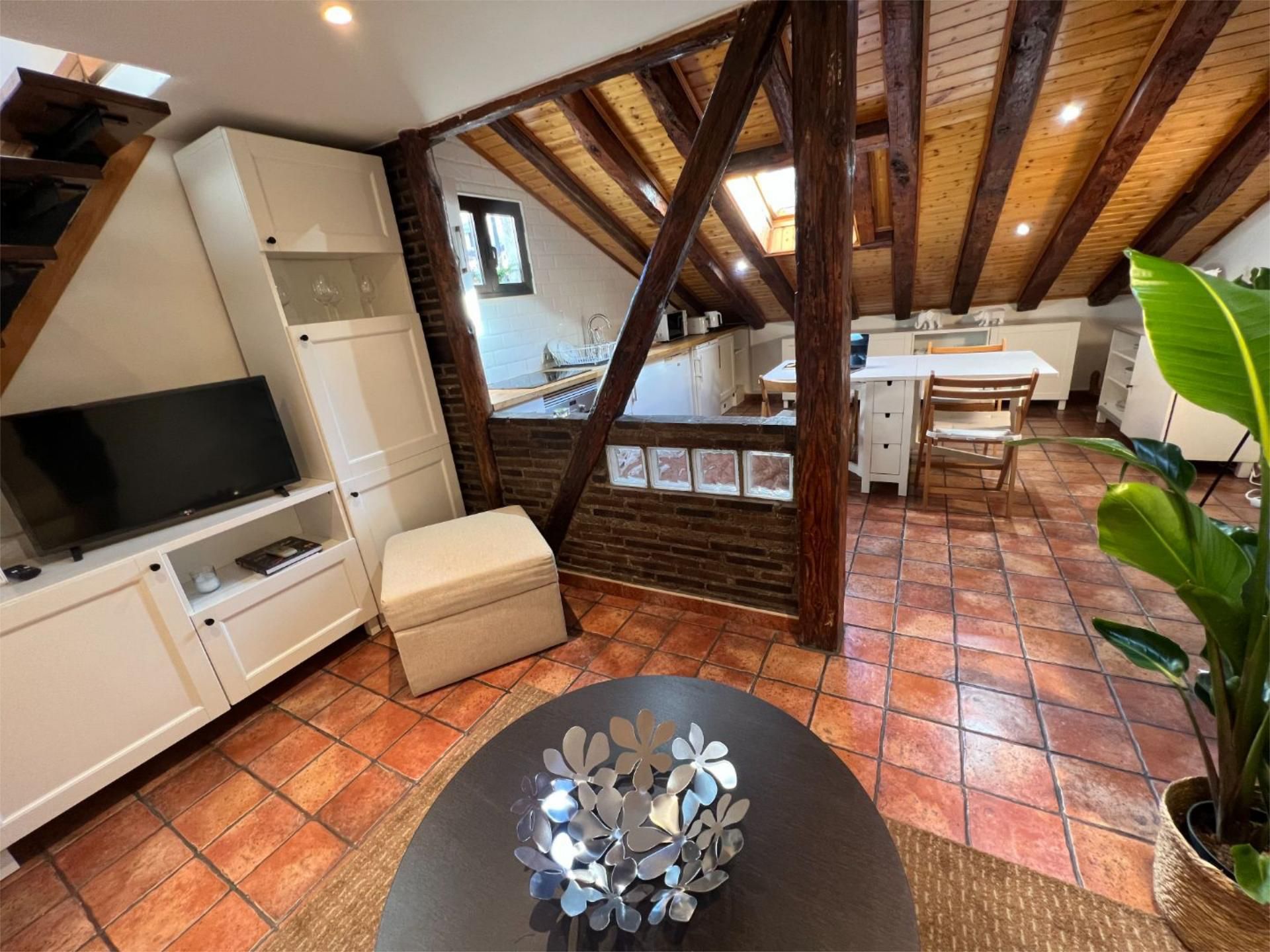 Kitchen of Flat to rent in  Madrid Capital  with Air Conditioner, Heating and Furnished