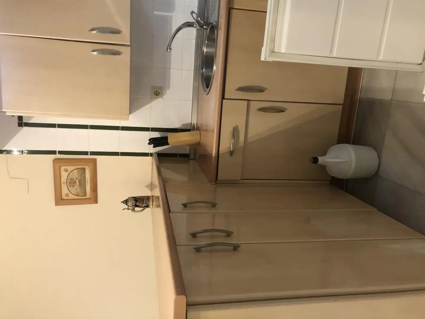 Piso de alquiler en Calle Tartaneros, 2, Centro - Calzada - Cabo Noval Cocina de Piso de alquiler en Sanlúcar de Barrameda con Calefacción, Parquet y Amueblado