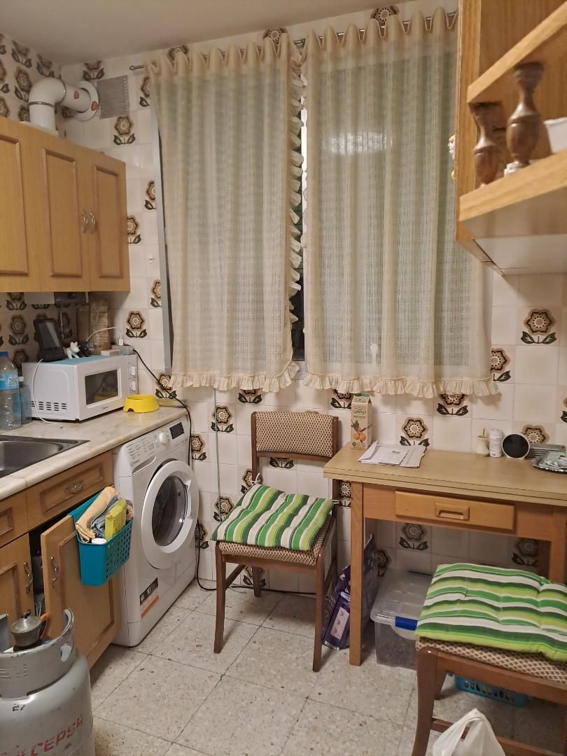 Cuina de Casa o xalet en venda en Alaraz amb Calefacció, Jardí privat i Parquet