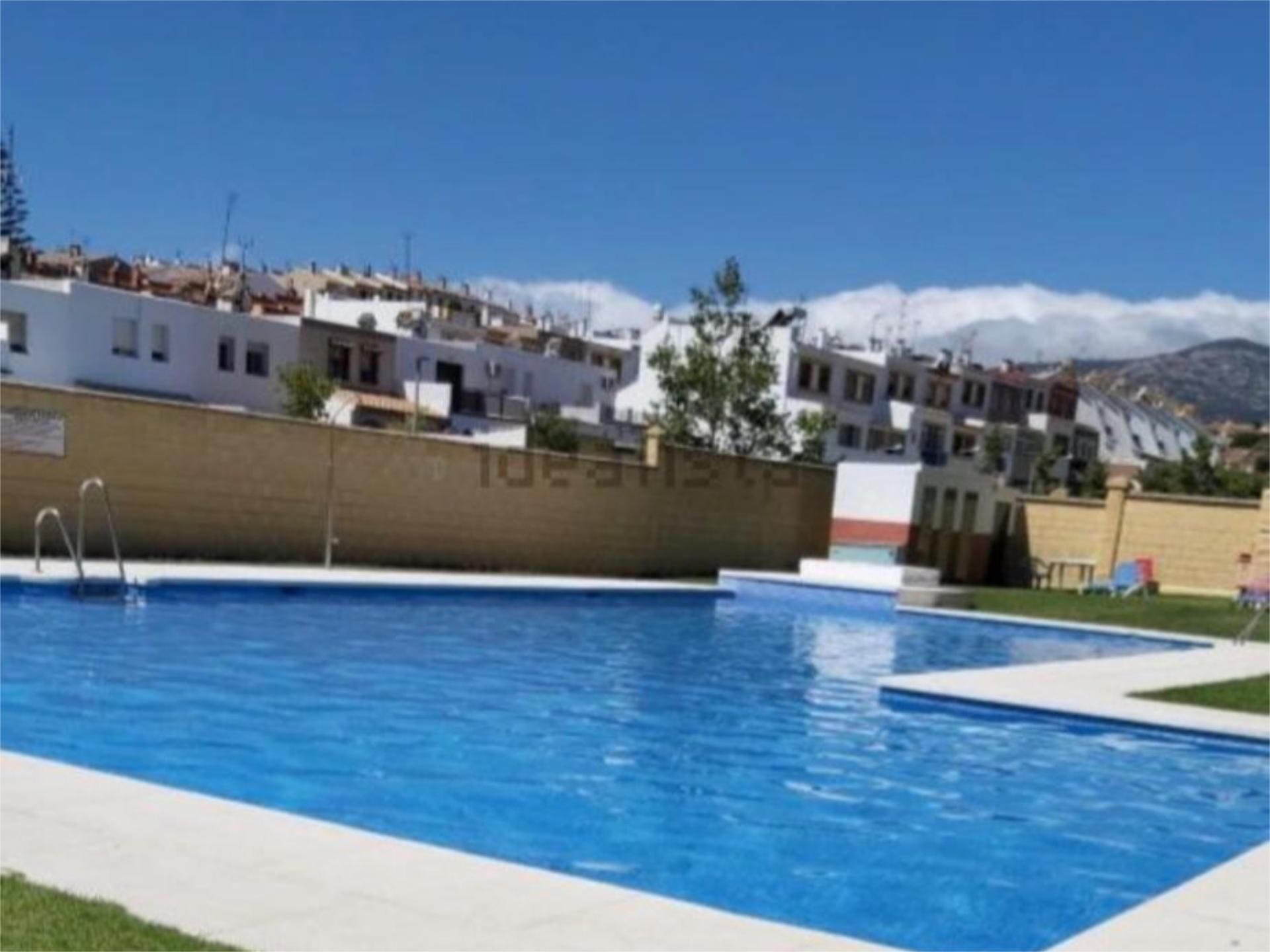 Piscina de Pis en venda en Algeciras amb Jardí privat, Traster i Piscina