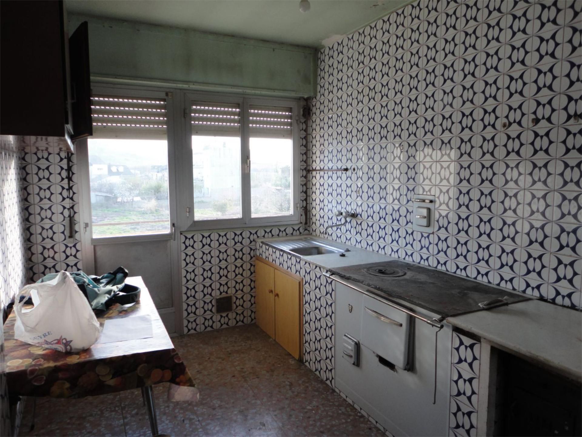 Kitchen of Flat to rent in Ponferrada  with Heating and Balcony