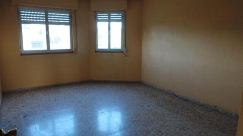 Photo 3 of Flat to rent in Avenida la Martina, 79, Flores de Sil - La Placa, León