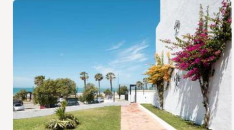 Foto 2 de Apartament de lloguer a Calle el Bogavante, 2, La Barrosa, Cádiz